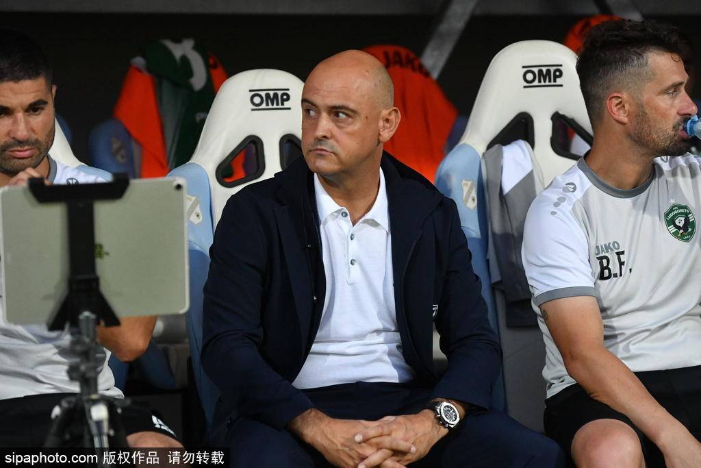 韩国K乙组联赛
_江夏赢得汉超首胜：近5万观众见证足球热潮韩国K乙组联赛
，足球小白也能成为忠实球迷！