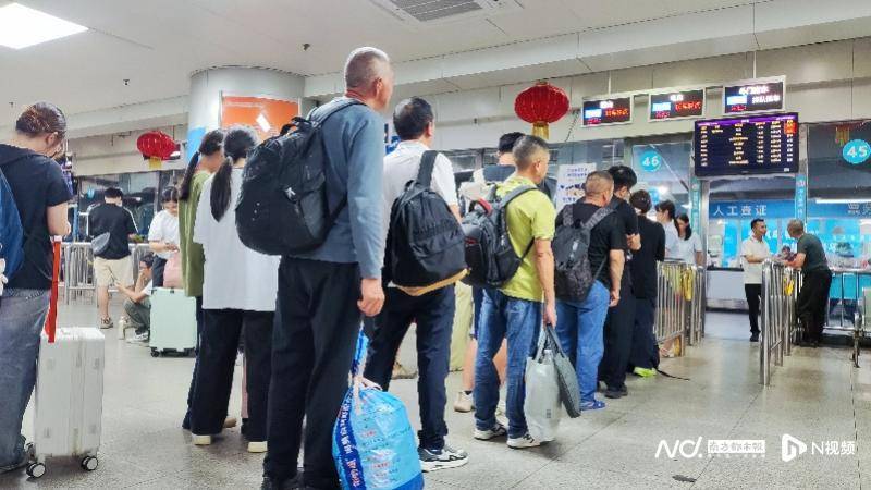 皇冠信用登3代理_广州客运模式悄然转型:地铁口上车皇冠信用登3代理,“客运站+停靠点”结合