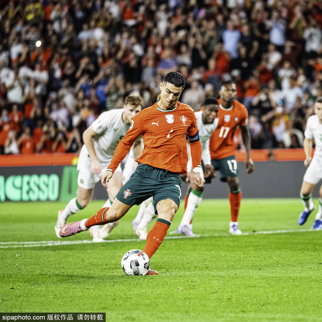 信用网皇冠申请注册
_世预赛-C罗中框+失点内维斯补时绝杀 葡萄牙1-0夺三连胜