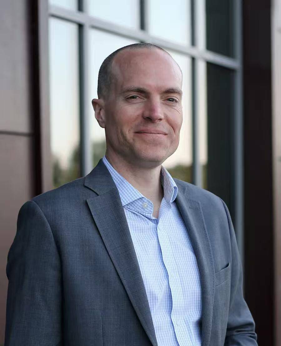 亚特兰大老鹰 vs 奥兰多魔术
_美籍校长与儿子老挝度假亚特兰大老鹰 vs 奥兰多魔术
，遭5厘米长“杀人蜂”袭击，全身被蜇100多处双双殒命