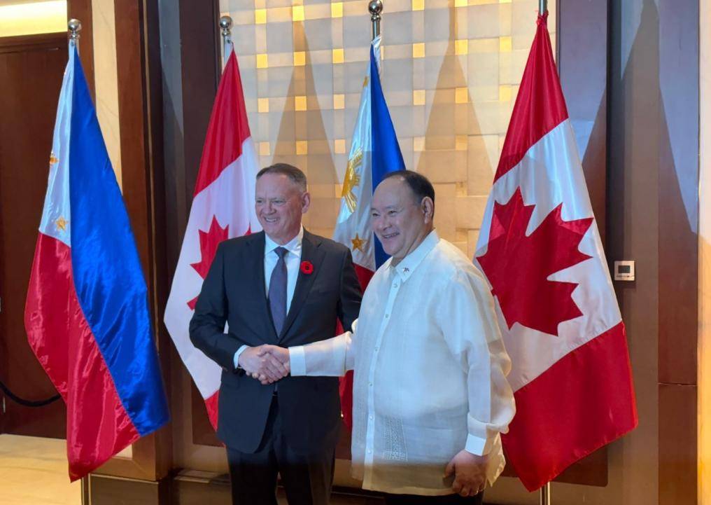 皇冠信用网怎么注册
_美军再度遭遇耻辱时刻:中国海军6艘战舰包围皇冠信用网怎么注册
,815舰插入南海演习