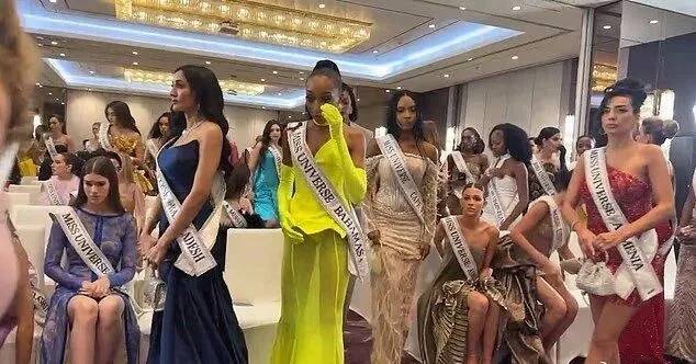 如何代理皇冠信用盘
_不满总监辱骂墨西哥选手如何代理皇冠信用盘
，2025环球小姐集体退赛，总监哭诉：我也是会受伤的普通人