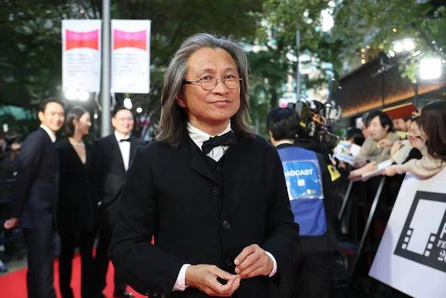 皇冠信用需要押金吗
_知名导演陈可辛出车祸皇冠信用需要押金吗
,现场画面曝光,警方正调查