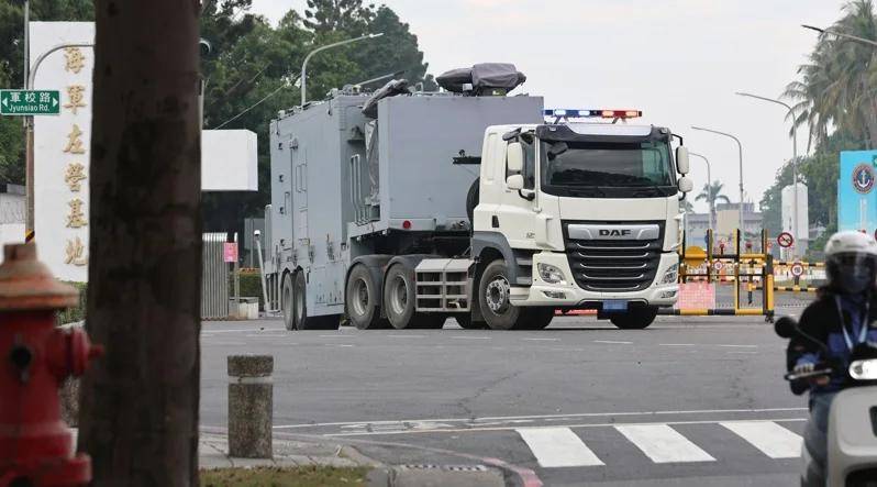 清水心跳vs鹿岛鹿角
_8个台军中将通报:解放军89架战机出击清水心跳vs鹿岛鹿角
,055开火,075舰逼近台岛