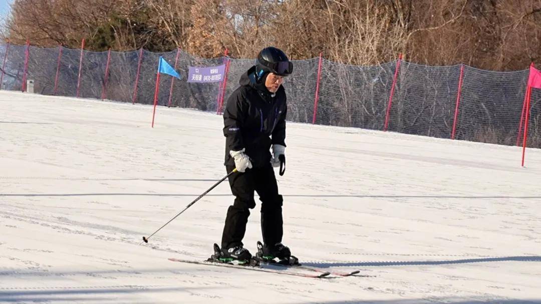 俱乐部友谊赛
_董宇辉刚走俱乐部友谊赛
,长春就被全网“追问”!这里到底还有多少惊喜?