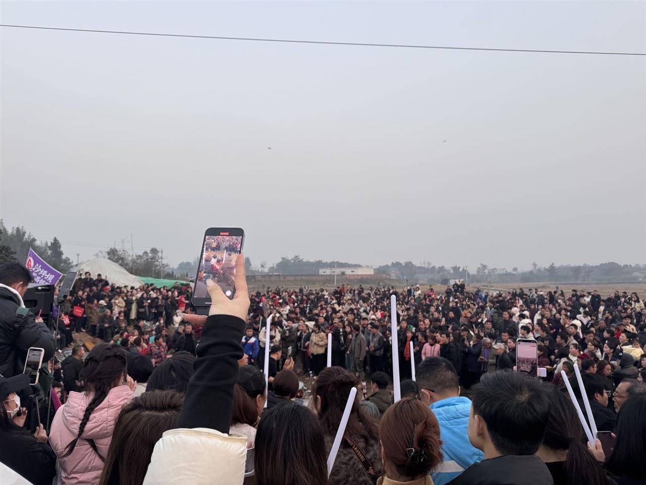 皇冠赛事
_三个“1”合起来就是“川”!网友建议将1月11日定为合川杀猪节皇冠赛事
,文旅委回应:可能会采纳