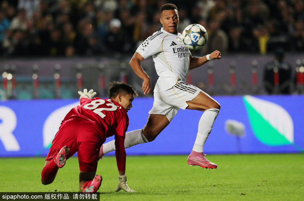 体育皇冠信用網_锋霸隔空PK体育皇冠信用網！凯恩连场双响新赛季9场17球 姆巴佩9场13球