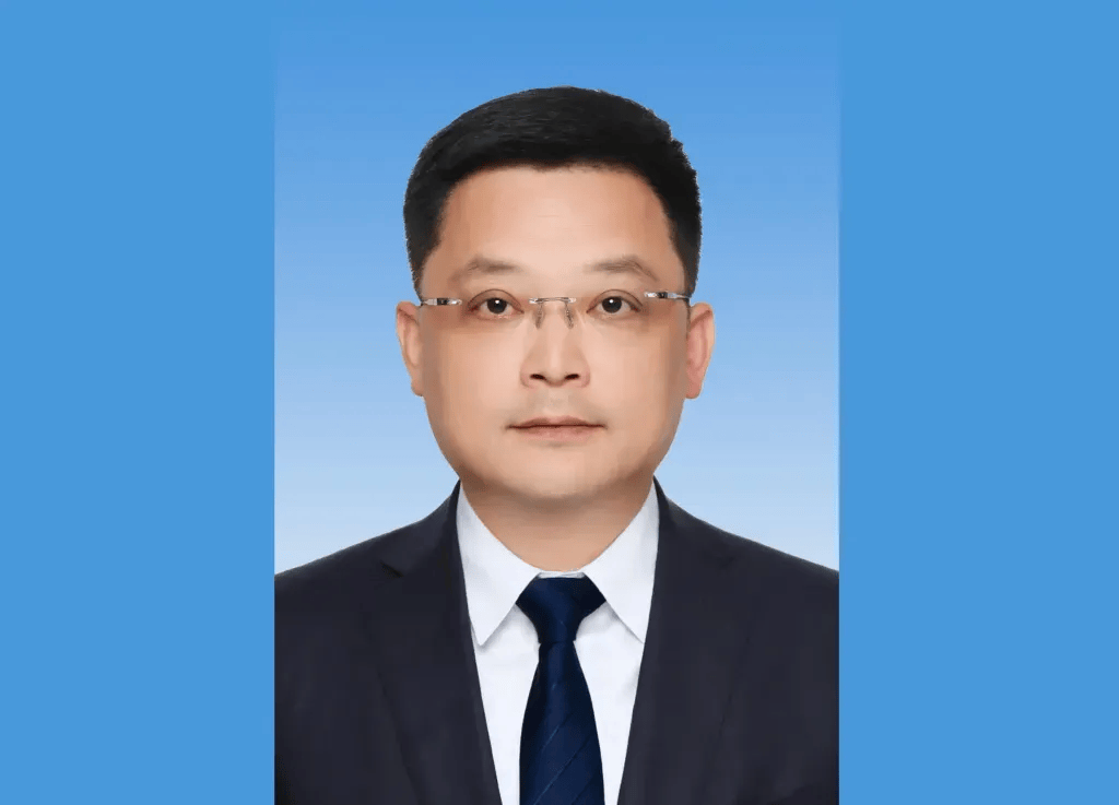 皇冠信用盘怎么代理_贵州毕节市委常委、秘书长梁铮调任遵义市委副书记