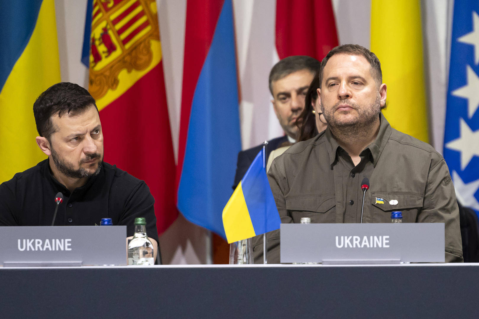 皇冠信用网正网_刚宣布辞职就说要奔赴前线皇冠信用网正网，泽连斯基亲信：我不想给他制造麻烦