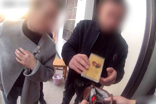 皇冠信用网登0_家中惊现陌生女子淡定坐在客厅喝水皇冠信用网登0，浙江男子：吓一大跳