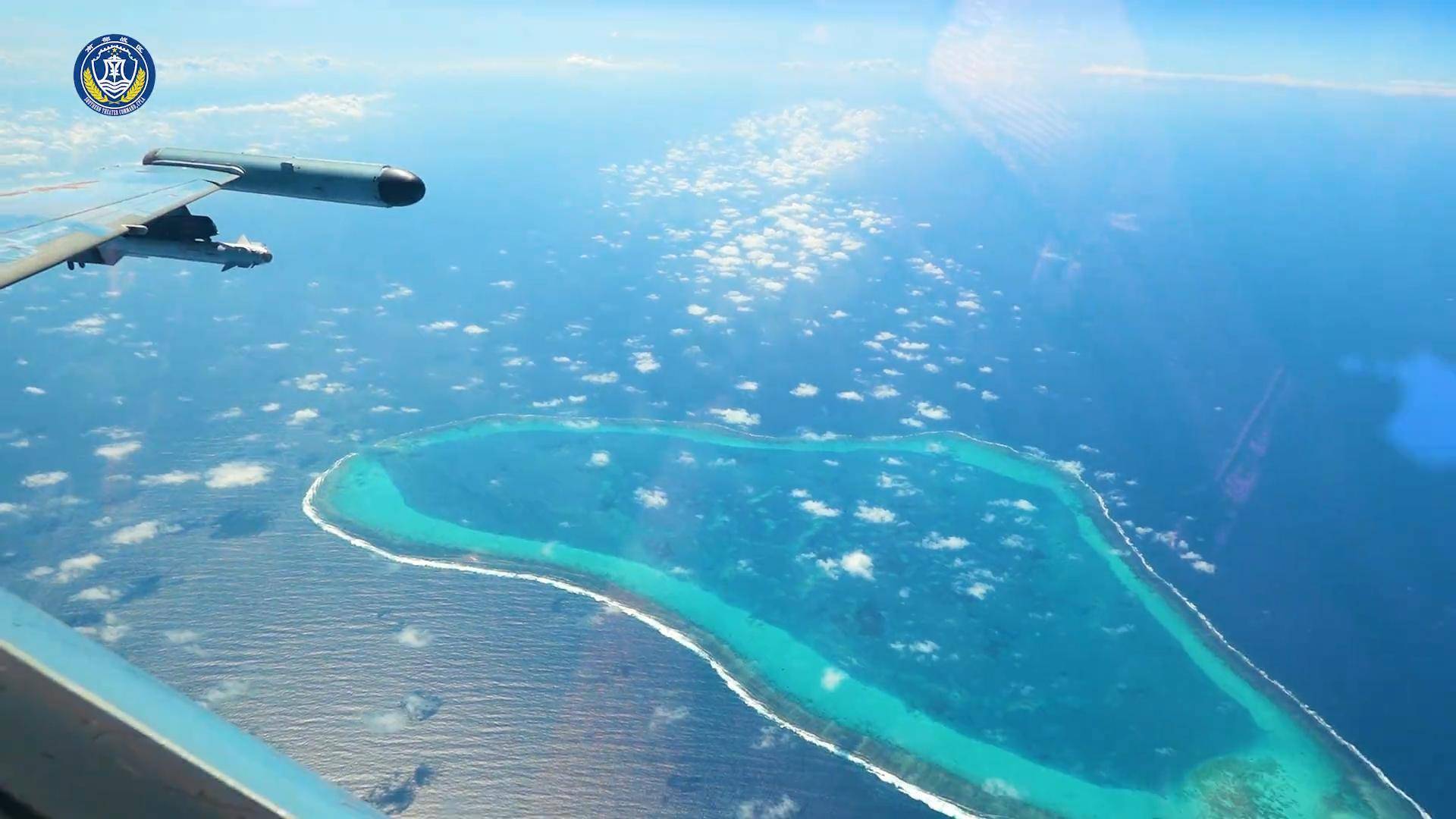 洲际附加赛1组_突发！菲律宾女记者拍摄到洲际附加赛1组，中国庞大舰队现身黄岩岛，与美舰对峙