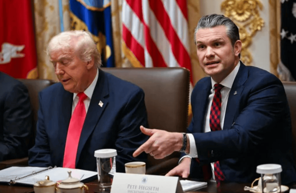 谢周三vs 诺维奇_一份绝密报告谢周三vs 诺维奇，让白宫高层脸色煞白，干涉台海是把美国往火坑里推！