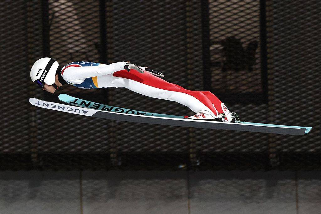 怎么开皇冠信用平台_冬奥早报：自由式滑雪谷爱凌摘银 大跳台张小楠获第5