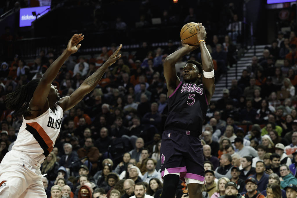 皇冠信用网代理注册_NBA｜克尼佩尔创最快200记三分皇冠信用网代理注册，哈登又添“最老纪录”