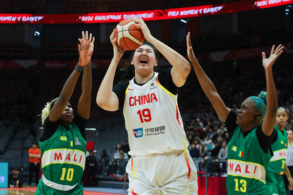 埃及 vs 伊朗_世界杯资格赛-李月汝21+11韩旭14分 中国女篮首战胜马里