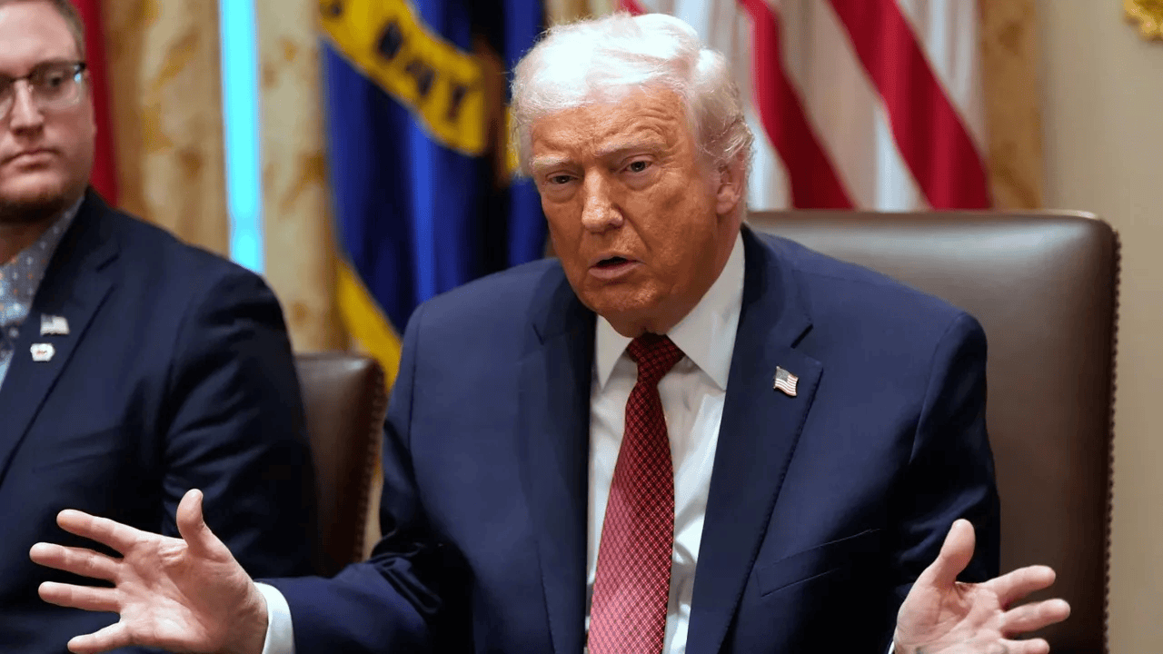 皇冠代理怎么拿_伊朗导弹打到最高禁区皇冠代理怎么拿,以色列肠子都悔青,特朗普称:战争等级或下降