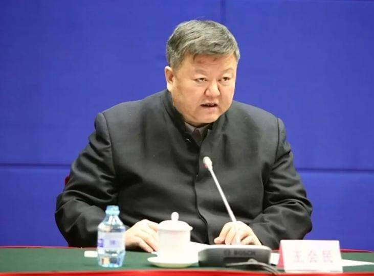 皇冠信用网怎么开通_一“虎”周末任上被查！副部级“内鬼”王会民被公诉皇冠信用网怎么开通，国务院免去两“虎”职务